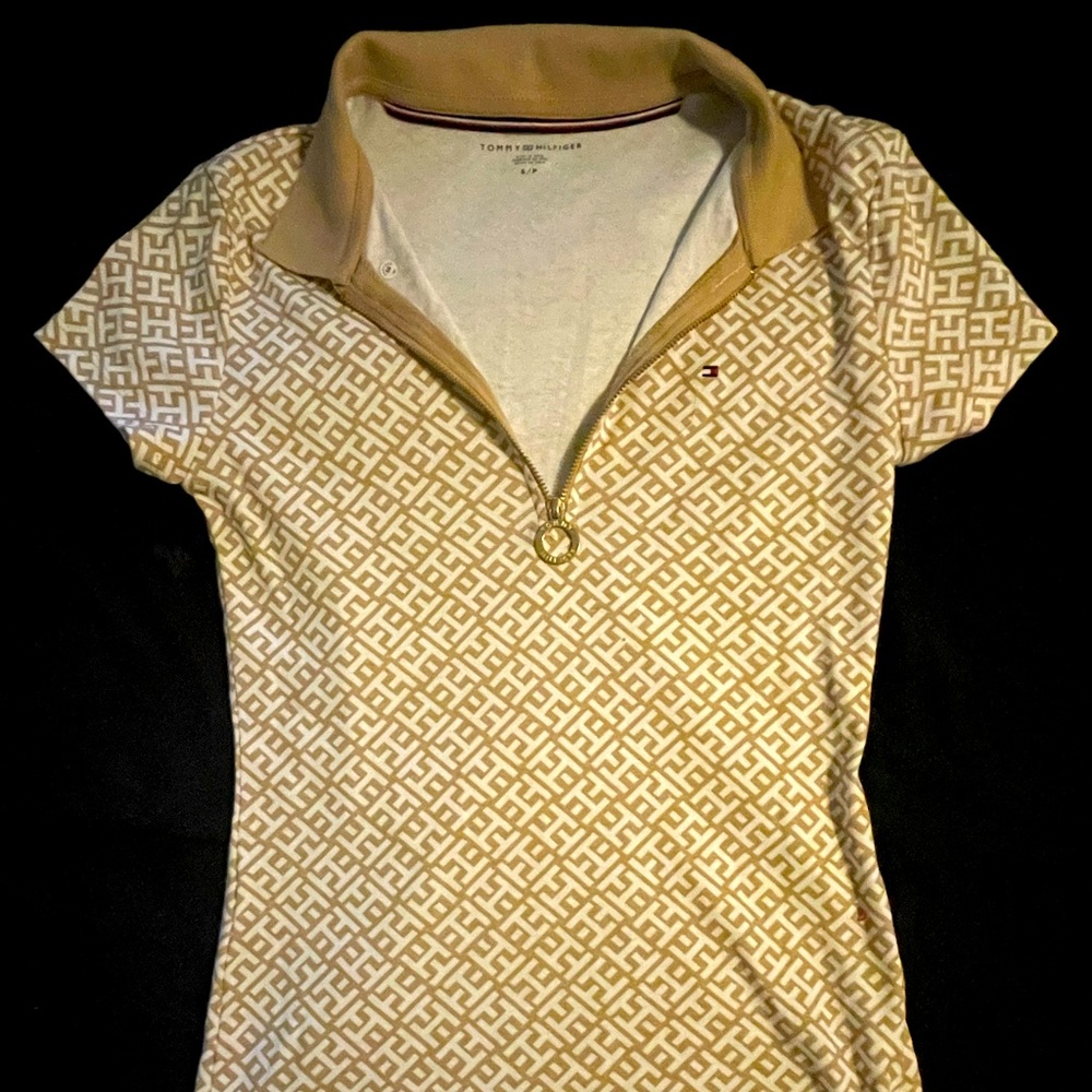 Small Tommy Hilfiger shirt